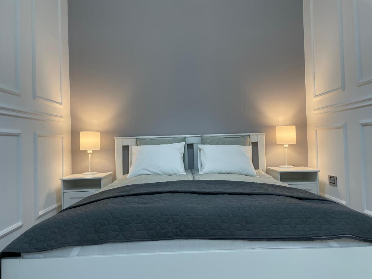 סומבור Apartments Tema מראה חיצוני תמונה