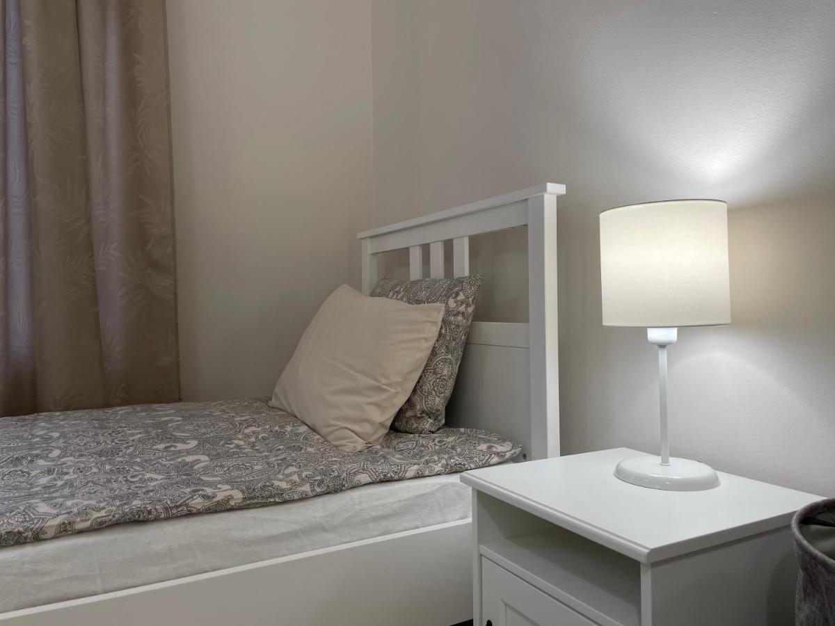 סומבור Apartments Tema מראה חיצוני תמונה