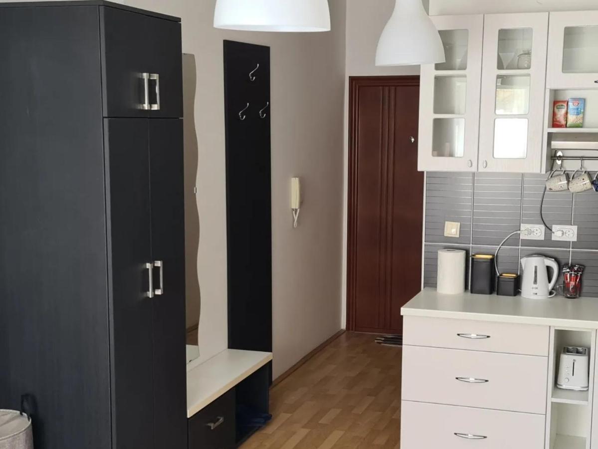 סומבור Apartments Tema מראה חיצוני תמונה