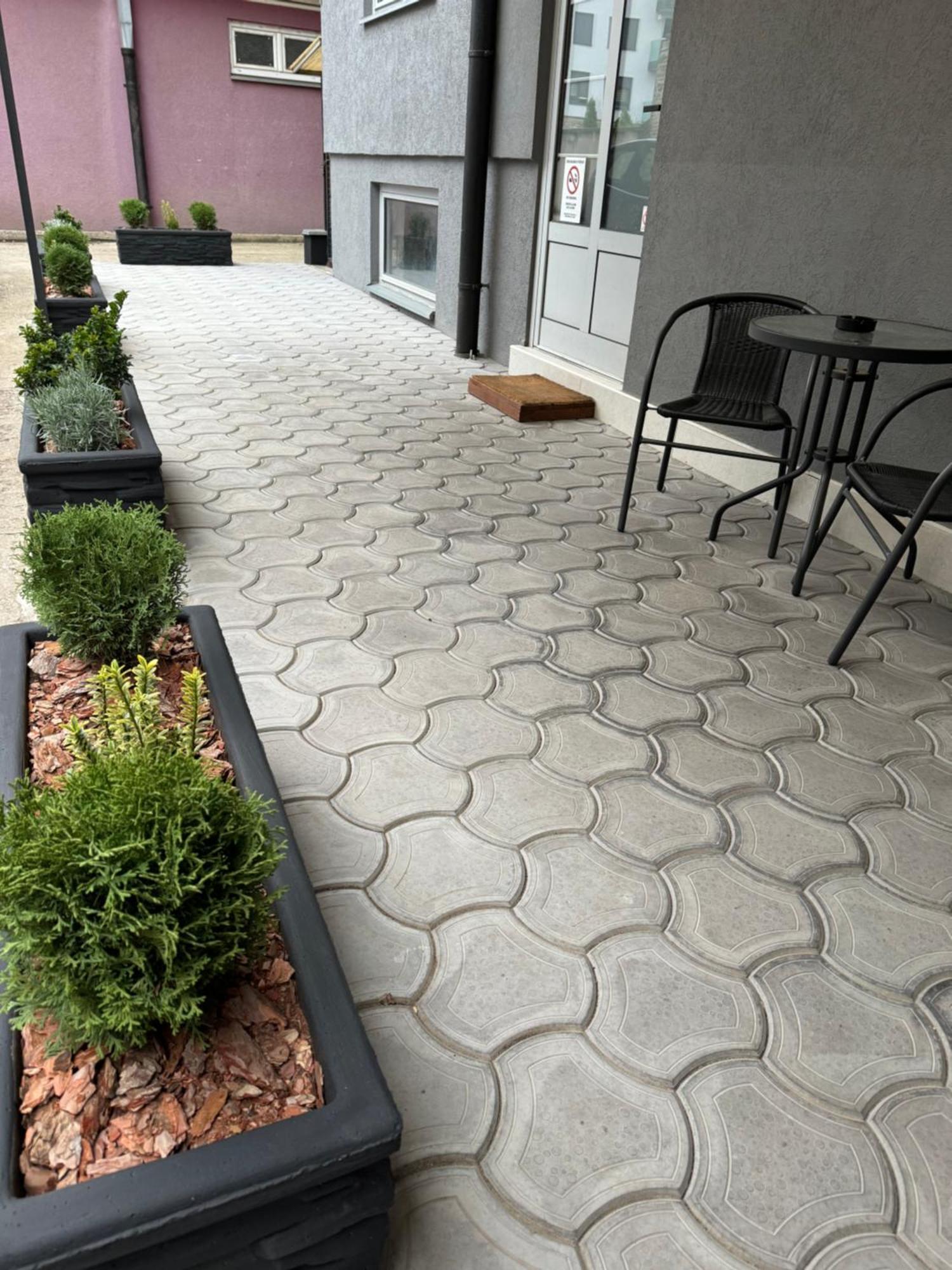 סומבור Apartments Tema מראה חיצוני תמונה